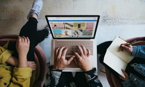 windows-w79mIrYKcK4-unsplash